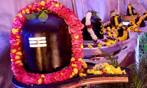 Mumbai के मंदिर 15 फरवरी को महाशिवरात्रि के लिए तैयार हैं