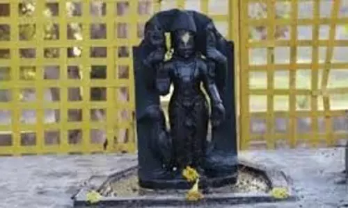Shaniwar Remedies: शनि देव के ये मंत्र दिलाएंगे सभी समस्याओं से छुटकारा, शनिवार के दिन जरूर करें ये अचूक उपाय Shaniwar Remedies: शनि देव के ये मंत्र दिलाएंगे सभी समस्याओं से छुटकारा, शनिवार के दिन जरूर करें ये अचूक उपाय