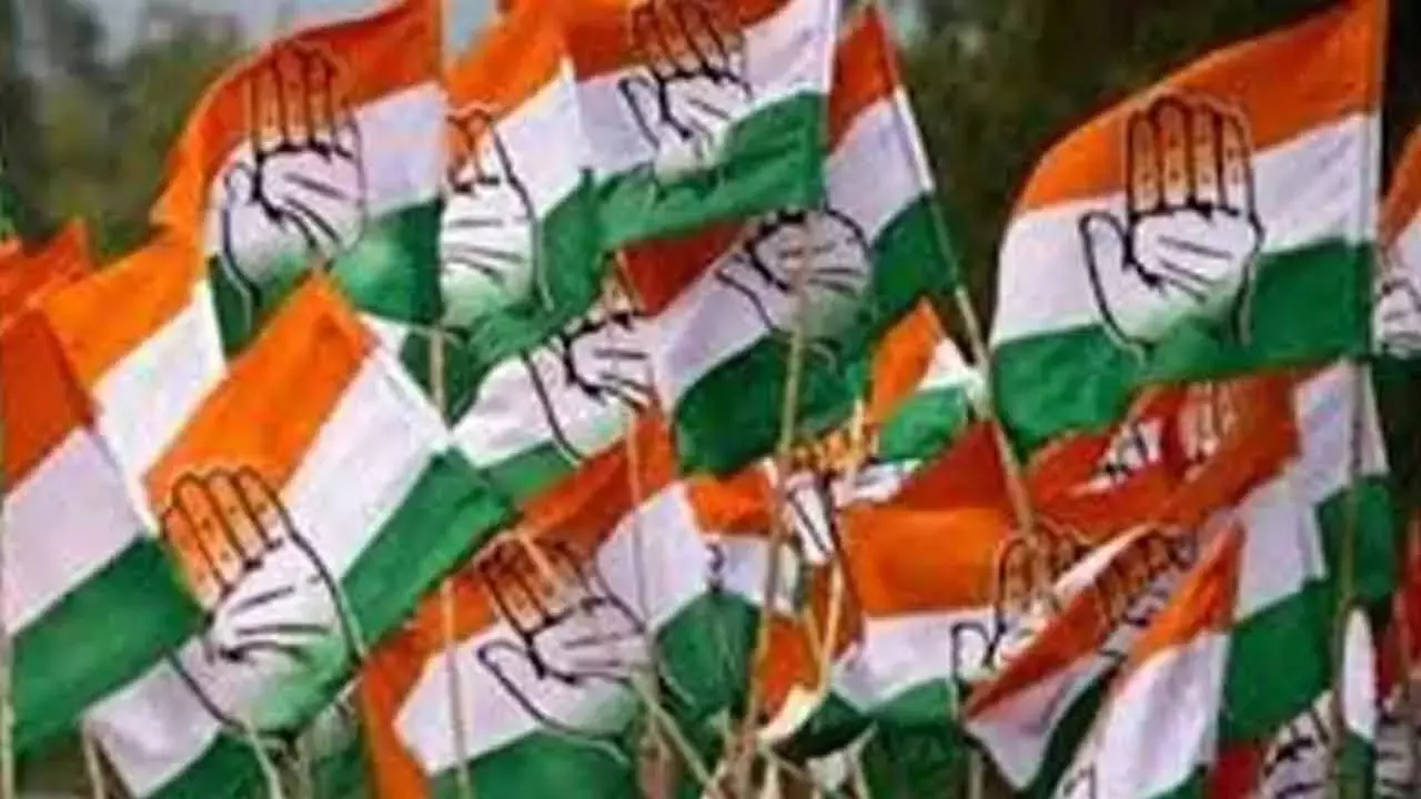 Congress ने भद्राद्री कोठागुडेम में अश्वराओपेटा नगर पालिका पर कब्जा किया Congress ने भद्राद्री कोठागुडेम में अश्वराओपेटा नगर पालिका पर कब्जा किया