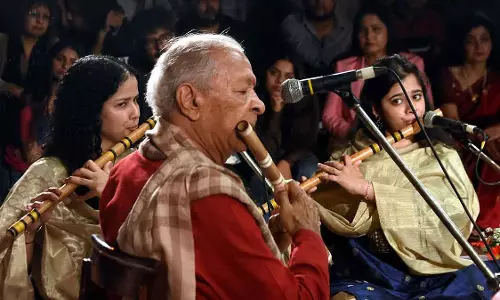 Bhopal : 87 साल के हरिप्रसाद चौरसिया की परफॉर्मेंस ने जीता दिल