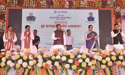 CM माझी ने ‘जगन्नाथ दर्शन’ स्कीम शुरू की CM माझी ने ‘जगन्नाथ दर्शन’ स्कीम शुरू की