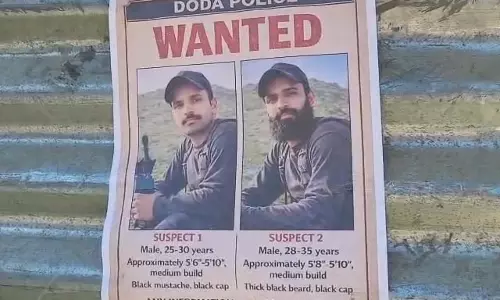 Jammu Kashmir:   पुलिस ने जारी किए 2 संदिग्धों के पोस्टर