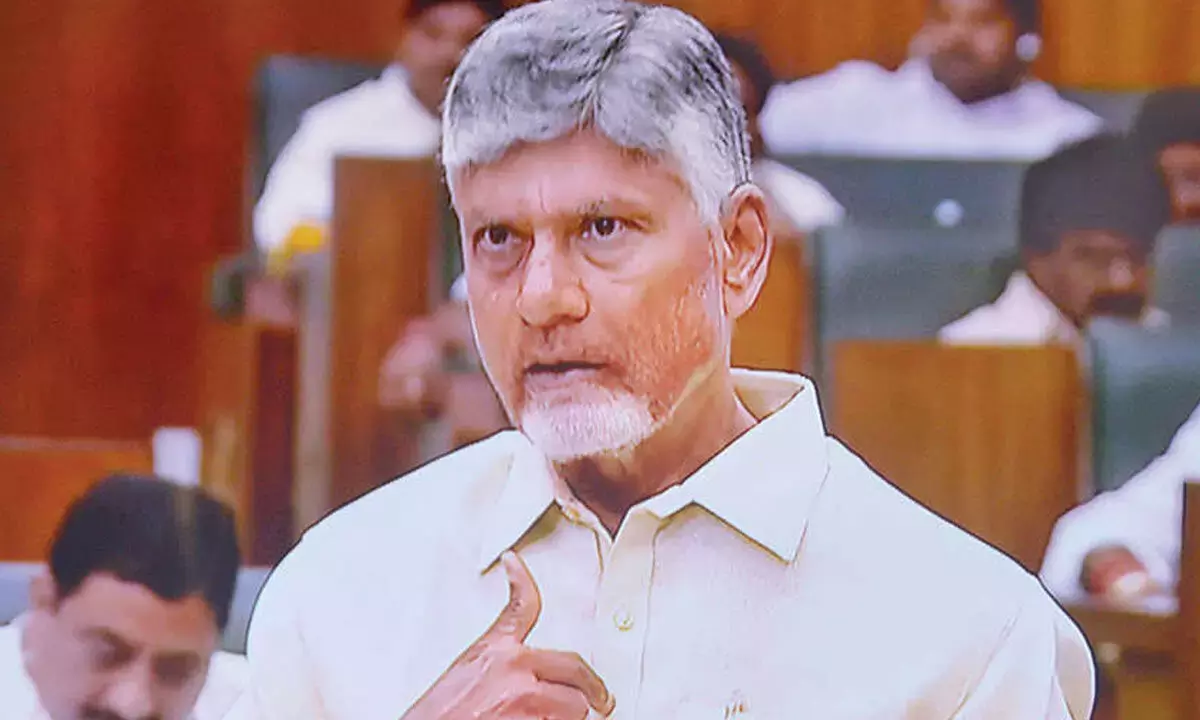 मुख्यमंत्री ने कहा कि YSRCP के 5 साल तक बर्बाद करने के बाद आंध्र प्रदेश सुधर रहा है मुख्यमंत्री ने कहा कि YSRCP के 5 साल तक बर्बाद करने के बाद आंध्र प्रदेश सुधर रहा है