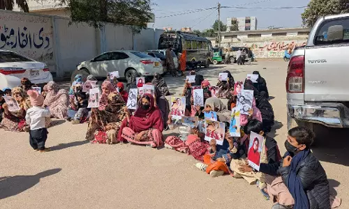 Balochistan में कथित जबरन गायबियों को लेकर मानवाधिकार संगठनों का विरोध Balochistan में कथित जबरन गायबियों को लेकर मानवाधिकार संगठनों का विरोध