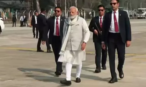 नॉर्थ ईस्ट इंडिया की पहली एयरक्राफ्ट इमरजेंसी लैंडिंग फैसिलिटी में लैंडिंग: PM मोदी ने किया दौरा नॉर्थ ईस्ट इंडिया की पहली एयरक्राफ्ट इमरजेंसी लैंडिंग फैसिलिटी में लैंडिंग: PM मोदी ने किया दौरा