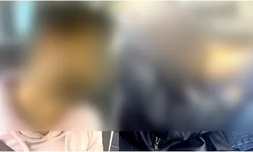 वैलेंटाइन डे पर कार में मिला कपल का शव, लड़की को मारी गोली फिर खुद को किया खत्म, VIDEO