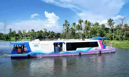 Water Metro : कोच्चि 18 शहरों के लिए रास्ता दिखाएगा Water Metro : कोच्चि 18 शहरों के लिए रास्ता दिखाएगा