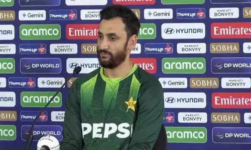 Pakistan के कप्तान सलमान आगा ने हाथ मिलाने के विवाद पर अपनी प्रतिक्रिया दी, यह उनका जवाब Pakistan के कप्तान सलमान आगा ने हाथ मिलाने के विवाद पर अपनी प्रतिक्रिया दी, यह उनका जवाब