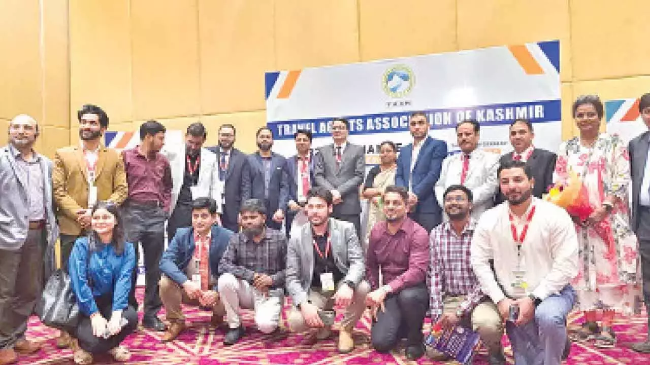 Kashmir-तेलंगाना ट्रैवल एजेंटों ने पर्यटन संबंधों को मजबूत किया