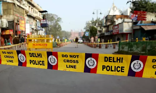 North Delhi के शाहबाद डेयरी में 24 वर्षीय महिला पर कथित तौर पर हमला करने के आरोप में 2 गिरफ्तार