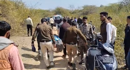 Shivpuri: दिनदहाड़े करैरा में वकील की हत्या का मामला Shivpuri: दिनदहाड़े करैरा में वकील की हत्या का मामला