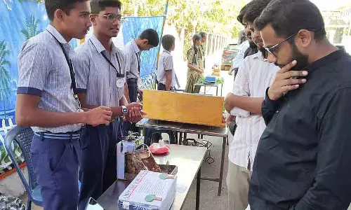 एक शानदार साइंस मॉडल: Students ने टेक्नोलॉजी समझाई