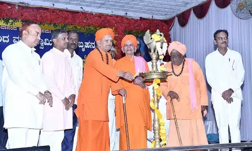 संसार स्थिर नहीं है; यह पानी पर एक बुलबुला है: Abhinav Sivananda Swamiji