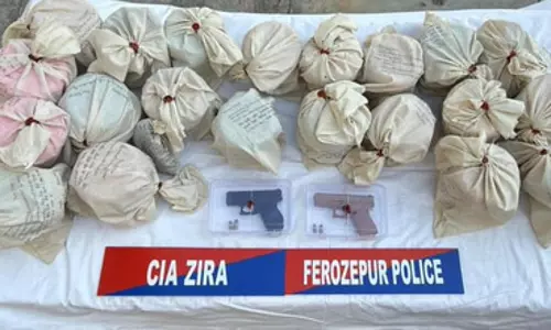 पुलिस की बड़ी कार्रवाई, 22 किलो हेरोइन के साथ चार गिरफ्तार