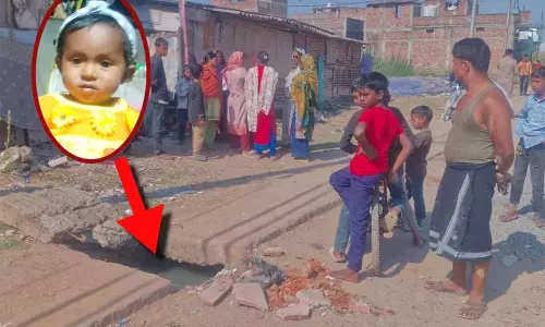 Patna: दिल्ली जैसी घटना पटना में, नाले में गिरी बच्ची की जान गई