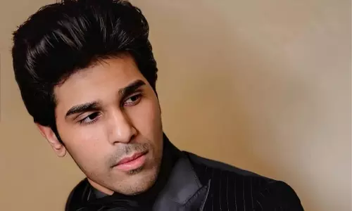 Allu Sirish का क्यूटेश नयनिका के लिए वैलेंटाइन डे पोस्ट दिल जीत रहा Allu Sirish का क्यूटेश नयनिका के लिए वैलेंटाइन डे पोस्ट दिल जीत रहा