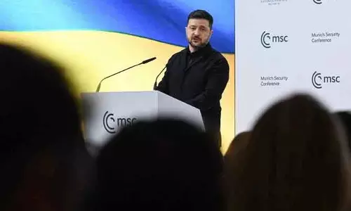 Zelensky बोले: ट्रंप के दबाव के बावजूद रूस से समझौता ज़रूरी Zelensky बोले: ट्रंप के दबाव के बावजूद रूस से समझौता ज़रूरी