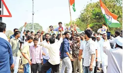 Nizamabad में मेयर-चेयरपर्सन चुनाव से पहले नए कॉर्पोरेटर्स को शिफ्ट किया गया Nizamabad में मेयर-चेयरपर्सन चुनाव से पहले नए कॉर्पोरेटर्स को शिफ्ट किया गया