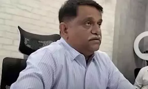 हैदराबाद Formula E विवाद: अरविंद कुमार पर मुकदमा चलाने की मंज़ूरी हैदराबाद Formula E विवाद: अरविंद कुमार पर मुकदमा चलाने की मंज़ूरी