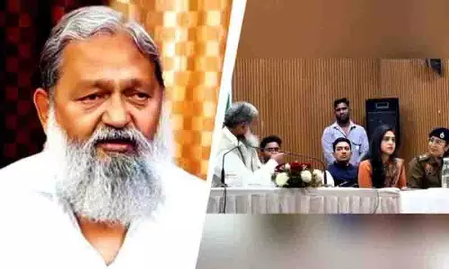 हरियाणा में पुलिस सस्पेंशन को लेकर अनिल विज और IPS अधिकारी में झड़प हरियाणा में पुलिस सस्पेंशन को लेकर अनिल विज और IPS अधिकारी में झड़प