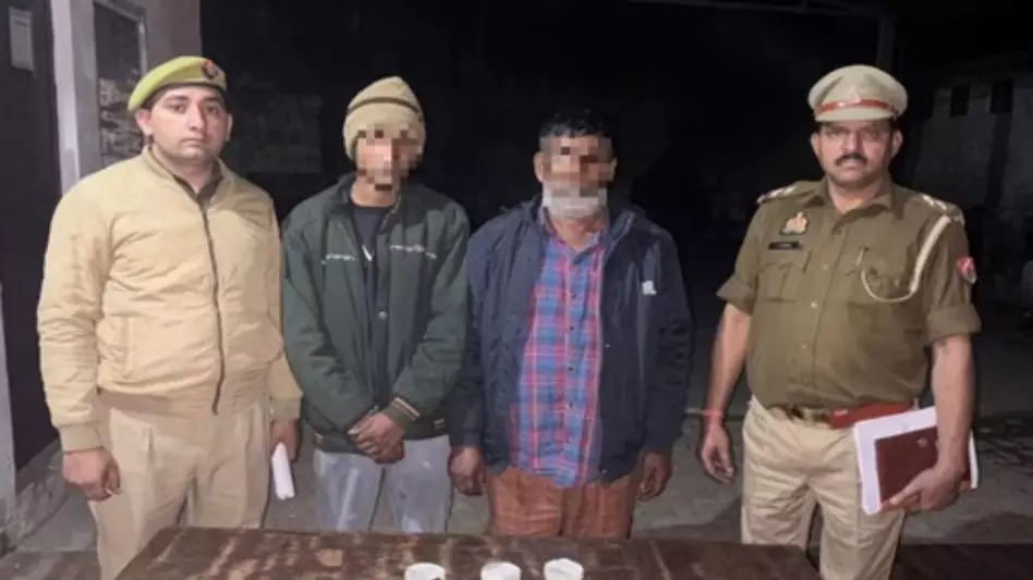 बाप-बेटा लुटेरे निकले, महिलाओं से पता पूछने के बहाने वारदात बाप-बेटा लुटेरे निकले, महिलाओं से पता पूछने के बहाने वारदात
