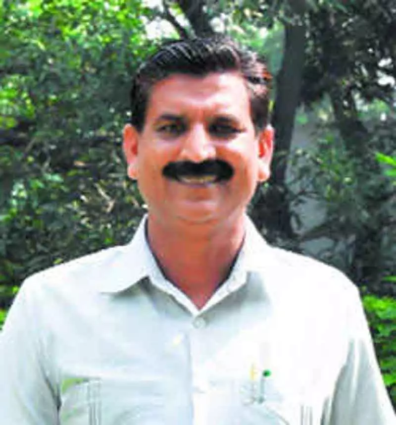 Sirsa बेदी ने INLD पर पलटवार कर कहा: चौटाला परिवार को पहले पेंशन छोड़नी चाहिए Sirsa बेदी ने INLD पर पलटवार कर कहा: चौटाला परिवार को पहले पेंशन छोड़नी चाहिए