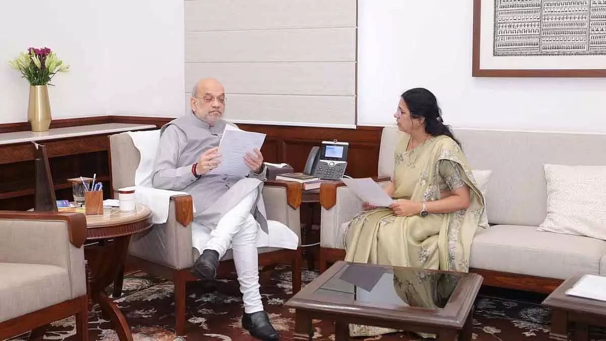 मेधा कुलकर्णी ने Amit Shah से पहलगाम आतंकी हमले में पुणे की पीड़िता की बेटी को सरकारी नौकरी दिलाने की अपील की मेधा कुलकर्णी ने Amit Shah से पहलगाम आतंकी हमले में पुणे की पीड़िता की बेटी को सरकारी नौकरी दिलाने की अपील की