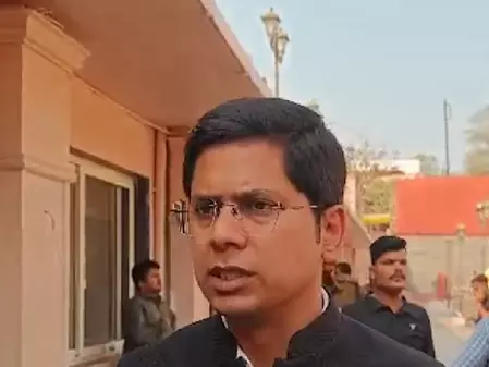 महाशिवरात्रि से पहले बाबा महाकाल मंदिर में पुख्ता हुई तैयारी, 10 लाख से ज्यादा श्रद्धालु आने की संभावना महाशिवरात्रि से पहले बाबा महाकाल मंदिर में पुख्ता हुई तैयारी, 10 लाख से ज्यादा श्रद्धालु आने की संभावना