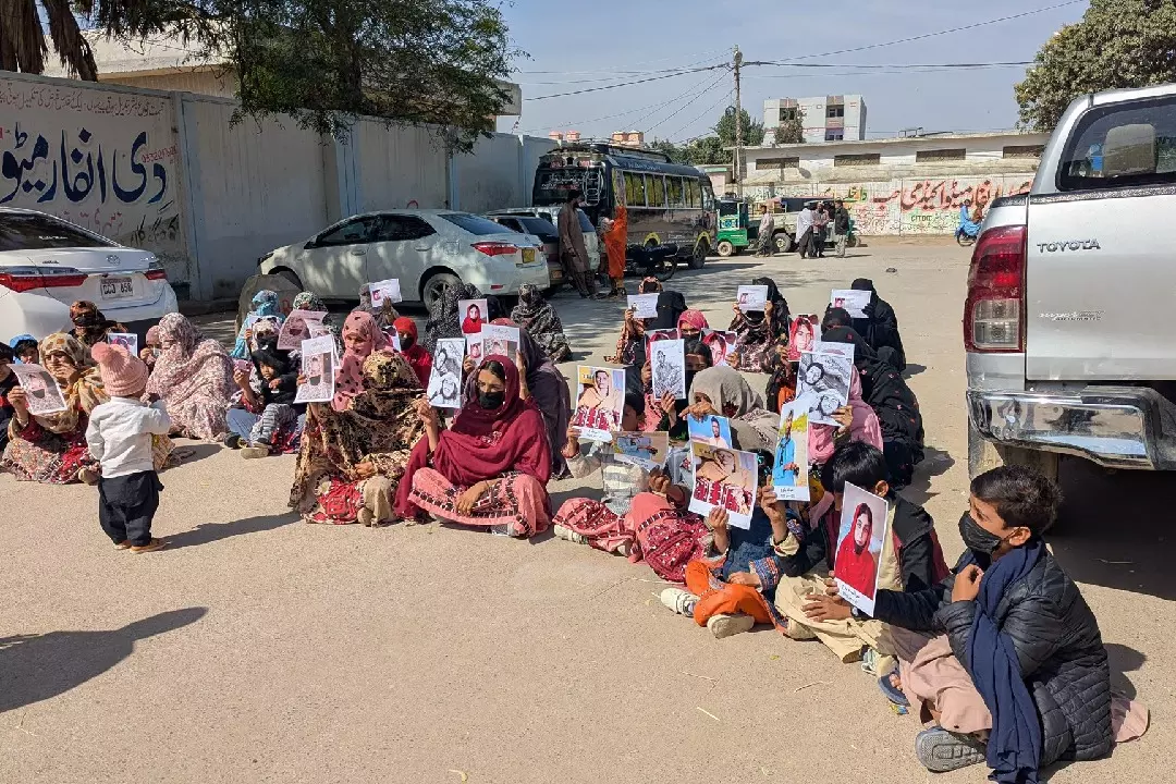 Balochistan में कथित जबरन गायबियों को लेकर मानवाधिकार संगठनों का विरोध Balochistan में कथित जबरन गायबियों को लेकर मानवाधिकार संगठनों का विरोध