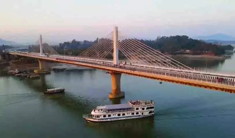 Brahmaputra पर कुमार भास्कर वर्मा पुल का पीएम मोदी ने उद्घाटन किया Brahmaputra पर कुमार भास्कर वर्मा पुल का पीएम मोदी ने उद्घाटन किया