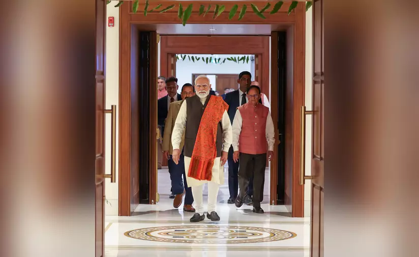 केंद्रीय मंत्रिमंडल ने नॉर्थ ब्लॉक और साउथ ब्लॉक से सेवा तीर्थ व कर्तव्य भवनों में स्थानांतरण के प्रस्ताव को स्वीकृति दी केंद्रीय मंत्रिमंडल ने नॉर्थ ब्लॉक और साउथ ब्लॉक से सेवा तीर्थ व कर्तव्य भवनों में स्थानांतरण के प्रस्ताव को स्वीकृति दी