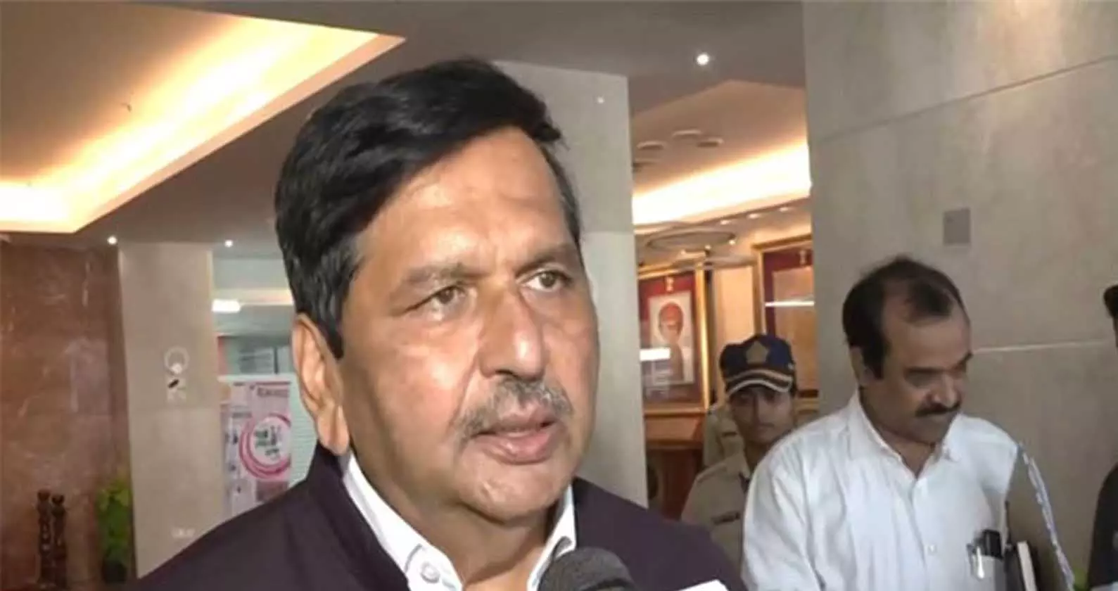 बांग्लादेशी घुसपैठ को रोकने के लिए Mumbai में जन सुरक्षा समितियां स्थापित की जाएंगी बांग्लादेशी घुसपैठ को रोकने के लिए Mumbai में जन सुरक्षा समितियां स्थापित की जाएंगी