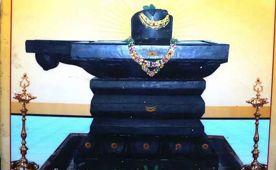 Karnataka : चक्रखंडेश्वर मंदिर में महा शिवरात्रि उत्सव Karnataka : चक्रखंडेश्वर मंदिर में महा शिवरात्रि उत्सव