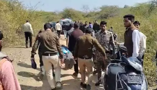 दिनदहाड़े वकील की गोली मारकर हत्या, जांच शुरू दिनदहाड़े वकील की गोली मारकर हत्या, जांच शुरू