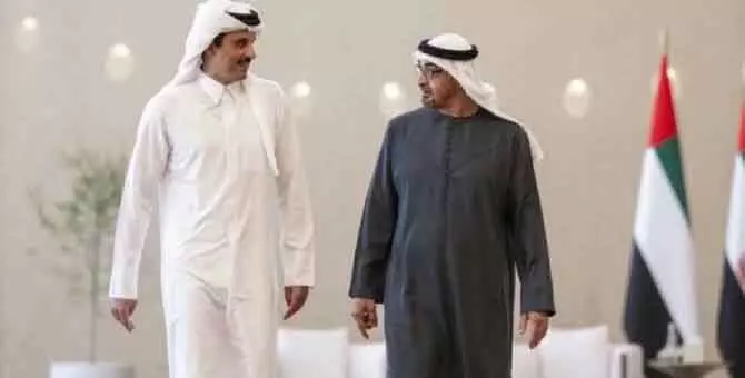 कतरी अमीर शेख तमीम का Abu Dhabi में भव्य स्वागत कतरी अमीर शेख तमीम का Abu Dhabi में भव्य स्वागत