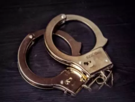 नाबालिग लड़की के अपहरण और हत्या मामले में पुलिस की तेज कार्रवाई, मुख्य आरोपी गिरफ्तार नाबालिग लड़की के अपहरण और हत्या मामले में पुलिस की तेज कार्रवाई, मुख्य आरोपी गिरफ्तार
