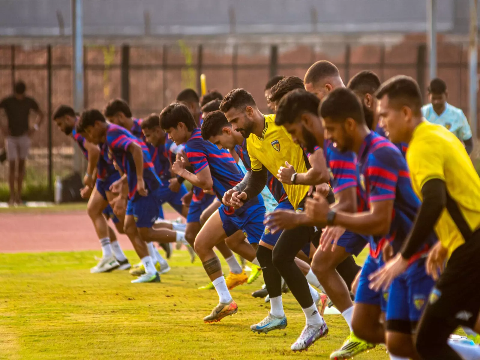 चेन्नईयिन FC ने इंडियन सुपर लीग 2025-26 के लिए 29 सदस्यीय टीम की घोषणा की चेन्नईयिन FC ने इंडियन सुपर लीग 2025-26 के लिए 29 सदस्यीय टीम की घोषणा की