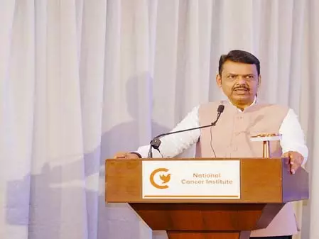 कैंसर से लड़ाई में रोकथाम और शीघ्र निदान महत्वपूर्ण: मुख्यमंत्री देवेंद्र फडणवीस कैंसर से लड़ाई में रोकथाम और शीघ्र निदान महत्वपूर्ण: मुख्यमंत्री देवेंद्र फडणवीस