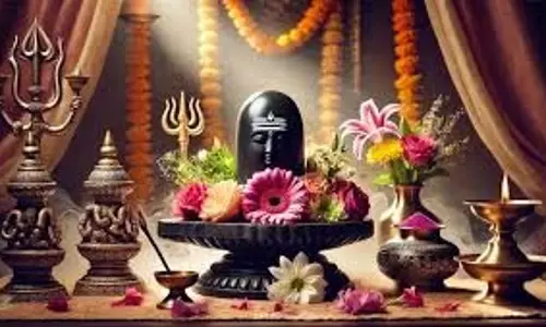 Maha Shivratri 2026 Vrat Katha: महाशिवरात्रि के दिन जरूर पढ़ें ये पावन कथा, इसके बिना अधूरी है व्रत पूजा Maha Shivratri 2026 Vrat Katha: महाशिवरात्रि के दिन जरूर पढ़ें ये पावन कथा, इसके बिना अधूरी है व्रत पूजा