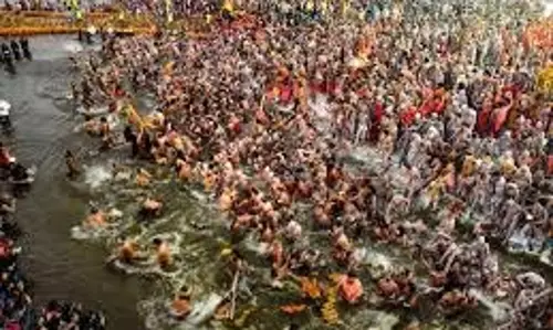 Prayagraj: माघ मेले का आज अंतिम स्नानमहाशिवरात्रि पर संगम में उमड़े श्रद्धालु Prayagraj: माघ मेले का आज अंतिम स्नानमहाशिवरात्रि पर संगम में उमड़े श्रद्धालु