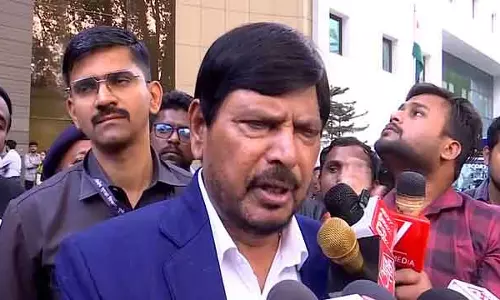 हमने तमिलनाडु में NDA गठबंधन में 10 सीटें मांगी हैं: रिपब्लिकन पार्टी ऑफ इंडिया के नेता रामदास अठावले हमने तमिलनाडु में NDA गठबंधन में 10 सीटें मांगी हैं: रिपब्लिकन पार्टी ऑफ इंडिया के नेता रामदास अठावले