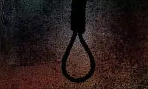Pimpri-Chinchwad में वैलेंटाइन डे पर झटका: वाल्हेकरवाड़ी में युवक ने आत्महत्या कर ली