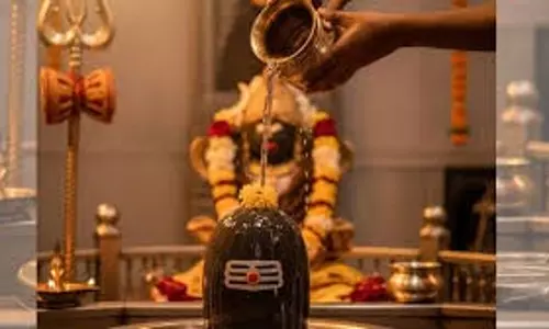 Mahashivratri 2026: महाशिवरात्री पर महादेव के 1008 नामों का जाप होगा कल्याणकारी सिद्ध Mahashivratri 2026: महाशिवरात्री पर महादेव के 1008 नामों का जाप होगा कल्याणकारी सिद्ध