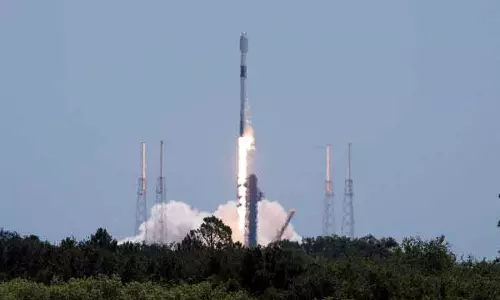 NASA के निकाले गए क्रू की जगह 4 नए एस्ट्रोनॉट्स आईएसएस पहुंचे NASA के निकाले गए क्रू की जगह 4 नए एस्ट्रोनॉट्स आईएसएस पहुंचे