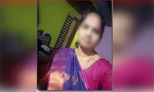 शादी में गई महिला के रहस्यमयी तरीके से गायब होने के मामले में बड़ा मोड़: Kunigal में अपने प्रेमी के घर पर मिली शादी में गई महिला के रहस्यमयी तरीके से गायब होने के मामले में बड़ा मोड़: Kunigal में अपने प्रेमी के घर पर मिली