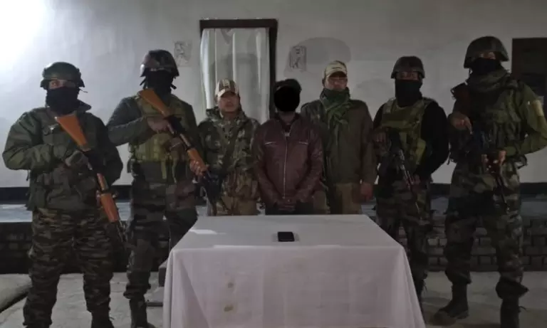 Manipur:  तेज़ ऑपरेशन में नौ विद्रोही कैडर गिरफ्तार, हथियार और गोला-बारूद ज़ब्त