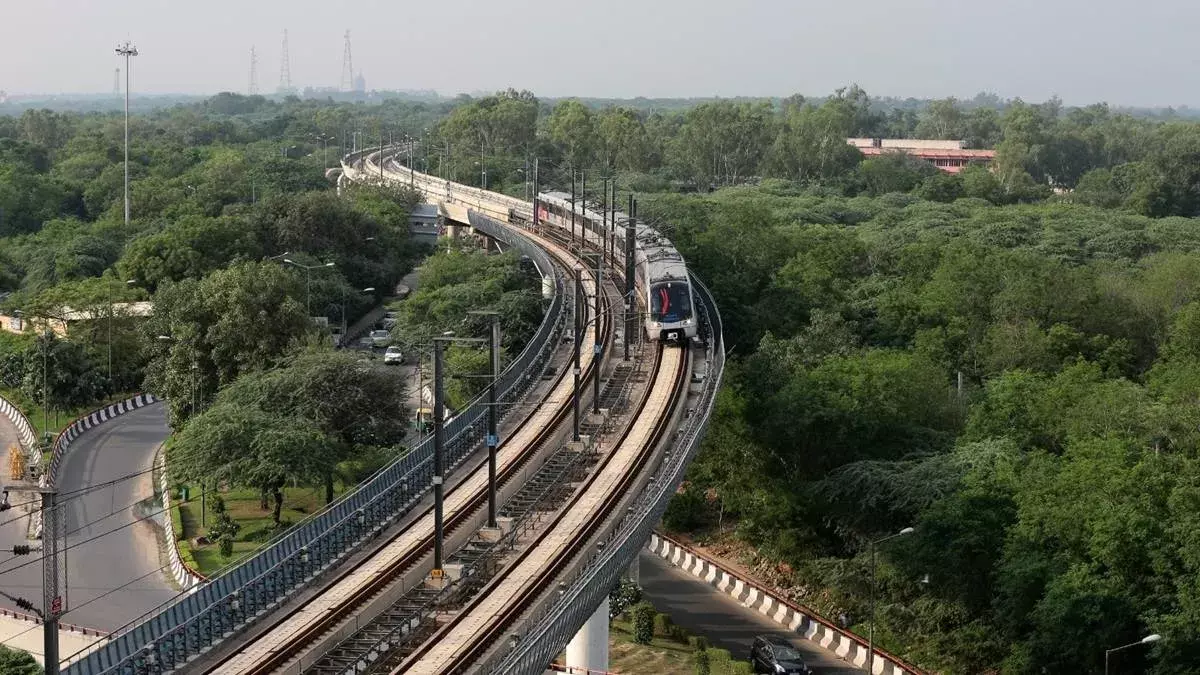 New Delhi: मेट्रो विस्तार से दिल्ली-नोएडा कनेक्टिविटी होगी बेहतर New Delhi: मेट्रो विस्तार से दिल्ली-नोएडा कनेक्टिविटी होगी बेहतर