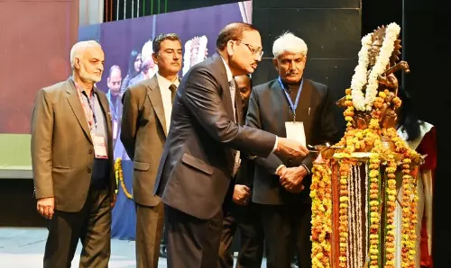 हरियाणा में, CJI सूर्यकांत ने रोहतक यूनिवर्सिटी के स्टूडेंट्स को सफलता पाने के लिए टिप्स दिए हरियाणा में, CJI सूर्यकांत ने रोहतक यूनिवर्सिटी के स्टूडेंट्स को सफलता पाने के लिए टिप्स दिए