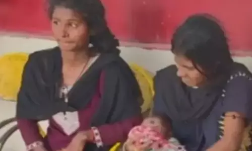 नाली जाम हो रहा था, पड़ोसी को कचरा डालने से रोका तो हुई मारपीट, महिलाएं घायल नाली जाम हो रहा था, पड़ोसी को कचरा डालने से रोका तो हुई मारपीट, महिलाएं घायल