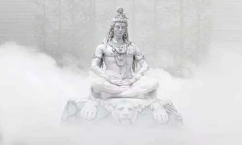 महाशिवरात्रि 2026: पीएम नरेंद्र मोदी, महाराष्ट्र के CM और अन्य नेताओं ने भक्तों को शुभकामनाएं दी